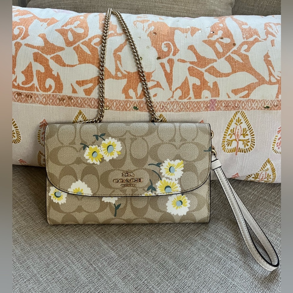 Coach Gemma Signature Coated Canvas Leather Daisy Print Clutch/Crossbody.